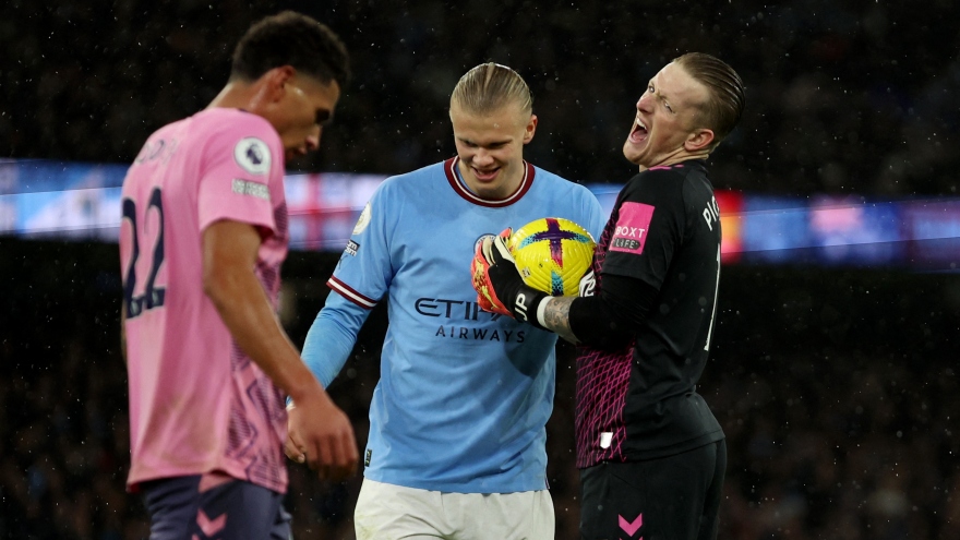 Haaland ghi bàn, Man City vẫn sảy chân trước Everton